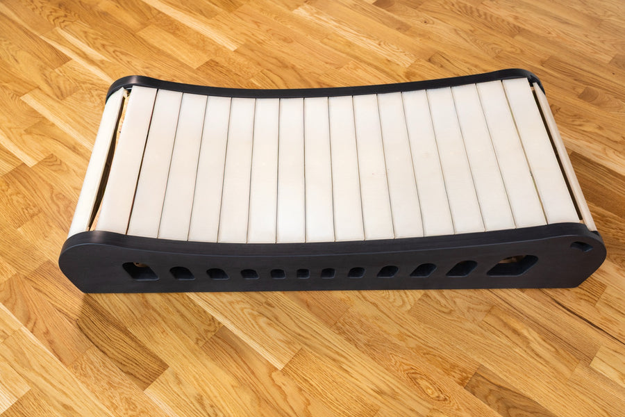 Black and cream, Product view
