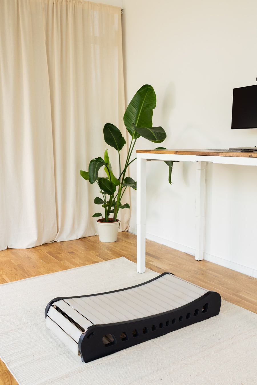 Black and cream, In a home office